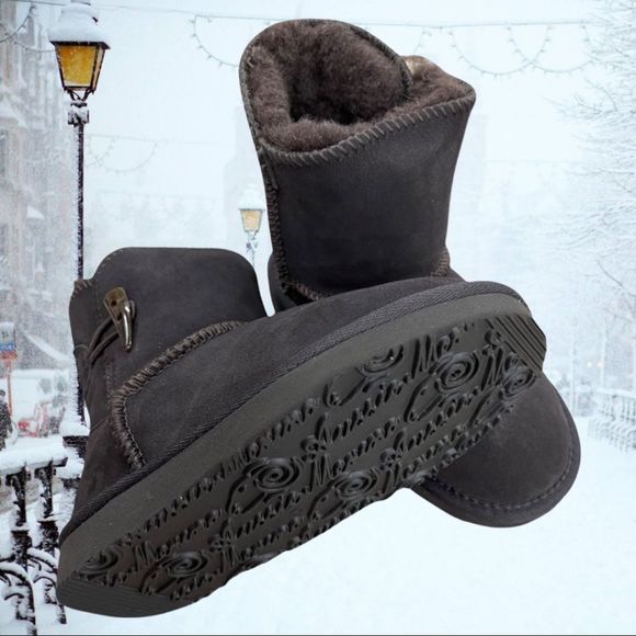 NWOT Aussie Merino Kids Suede Boots w/Wool Lining - Kids Sizing - Picture 2 of 3